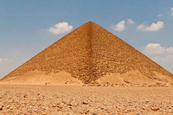 masturbarsi è come scalare una piramide: quella del piacere